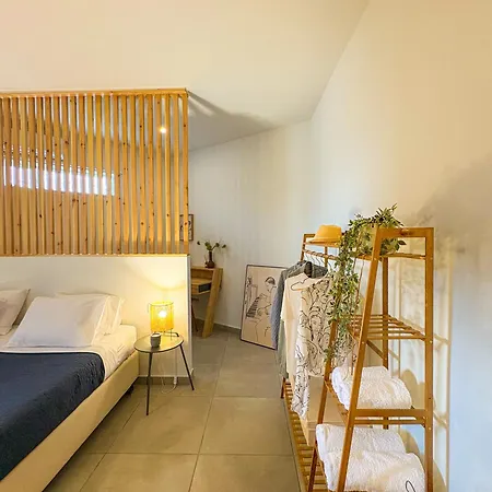 Apartment Relax Under The Mulberry Tree
