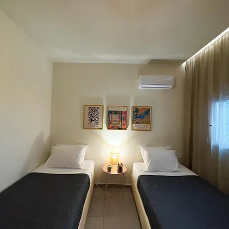 Relax Under The Mulberry Tree Apartment Istro