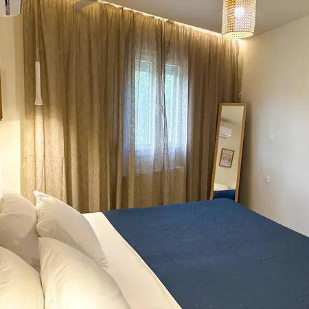 Relax Under The Mulberry Tree Apartment